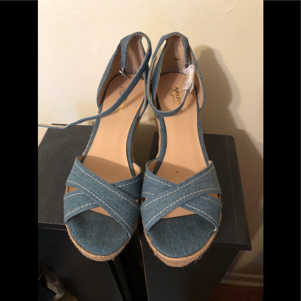 Ladies shoes